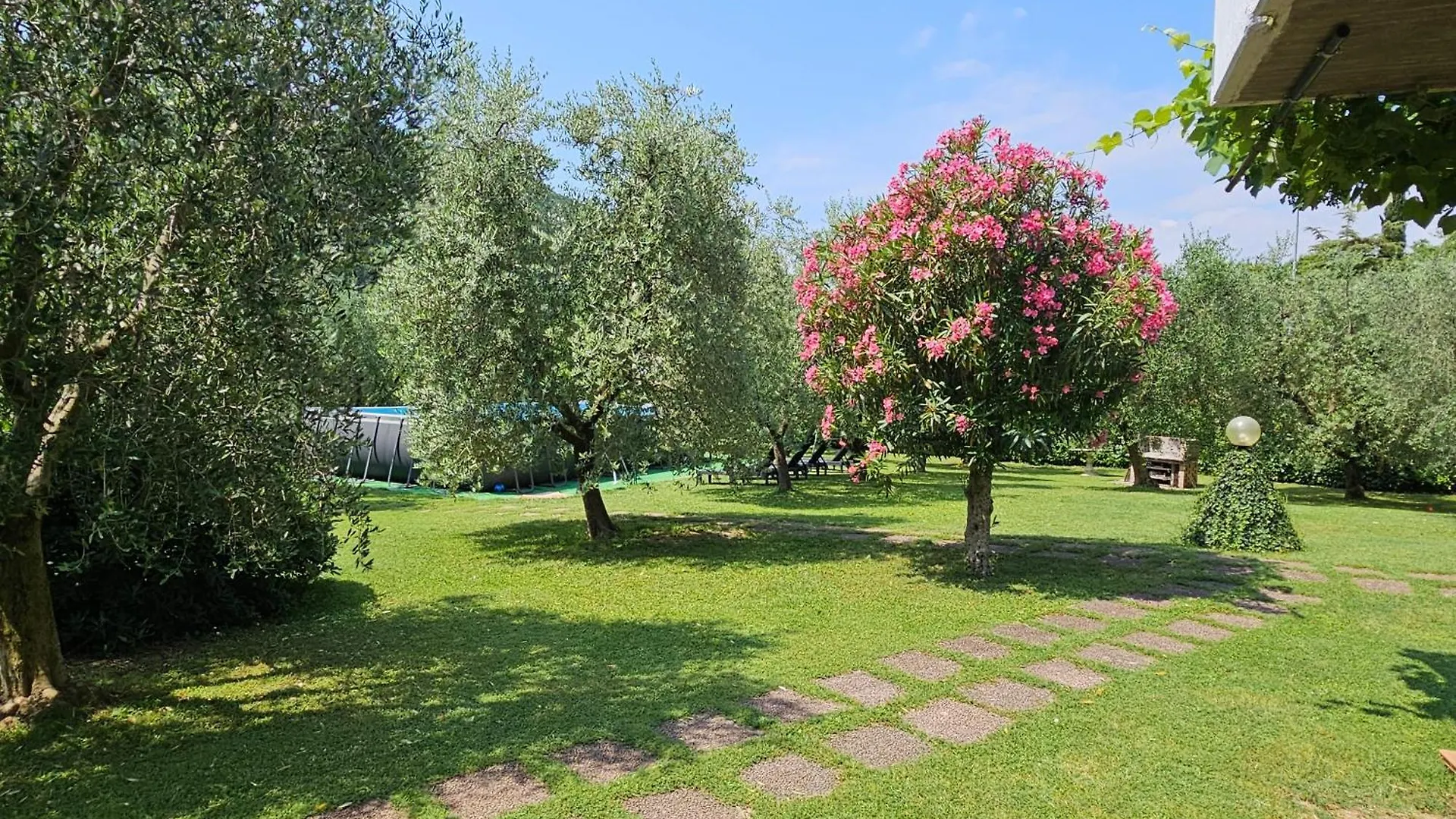 Le Giare Apartments Garda